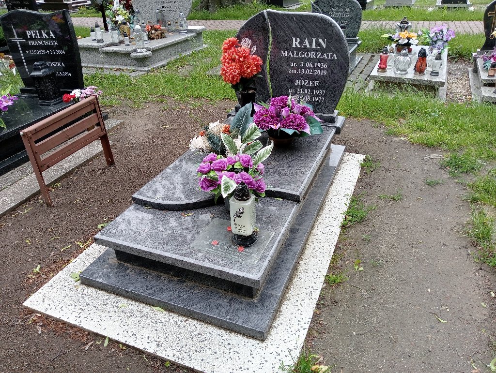 Grób Małgorzata Rain