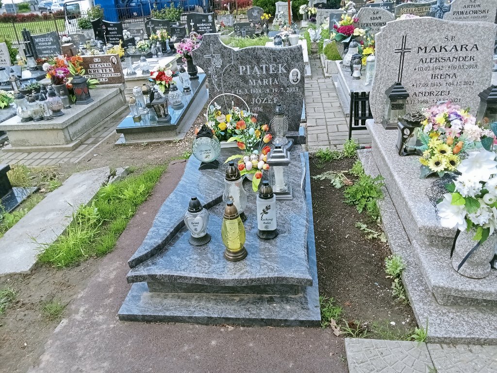 Grób Maria Piątek