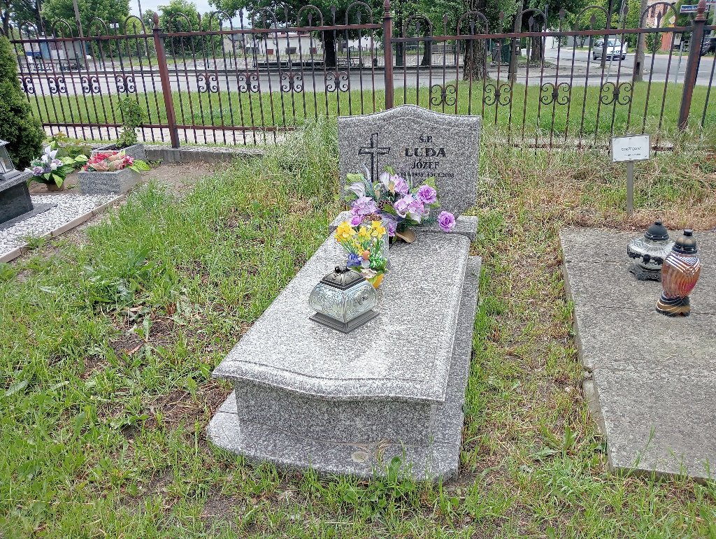 Grób Józef Luda
